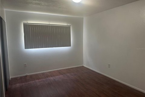 Condo in Casselberry, Florida, 2 bedrooms № 2106314 - photo 15