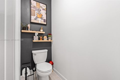 Townhouse in Homestead, Florida 3 bedrooms, 149.76 sq.m. № 2000827 - photo 8