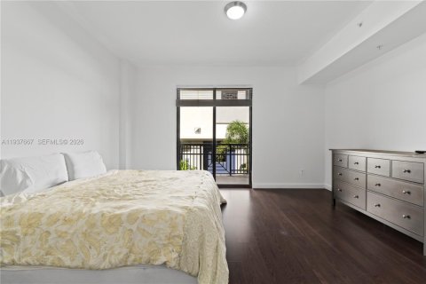 Townhouse in Miami, Florida 2 bedrooms, 160.54 sq.m. № 1995550 - photo 15