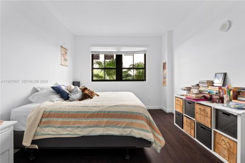 Townhouse in Miami, Florida 2 bedrooms, 160.54 sq.m. № 1995550 - photo 21