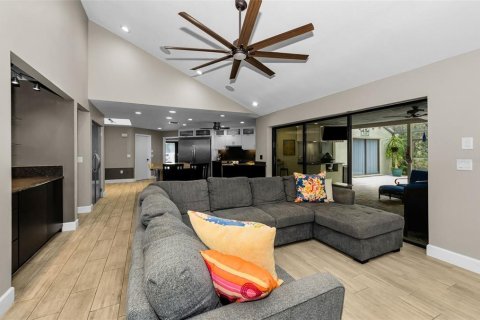 Casa en venta en Safety Harbor, Florida, 4 dormitorios, 272.67 m2 № 2273053 - foto 18