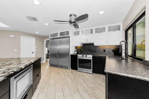 Casa en venta en Safety Harbor, Florida, 4 dormitorios, 272.67 m2 № 2273053 - foto 13