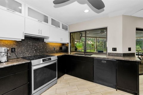 Casa en venta en Safety Harbor, Florida, 4 dormitorios, 272.67 m2 № 2273053 - foto 12