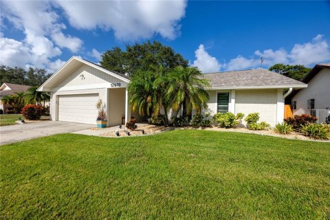 House in Largo, Florida 3 bedrooms, 154.5 sq.m. № 2347105