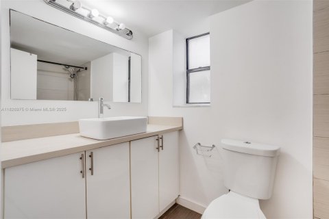 Condominio en alquiler en Aventura, Florida, 3 dormitorios, 123.56 m2 № 1938387 - foto 16