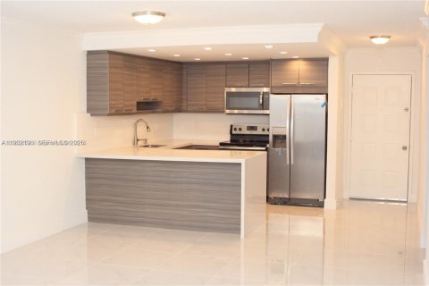 Copropriété à vendre à Hialeah, Floride: 1 chambre, 80.82 m2 № 1990788 - photo 1