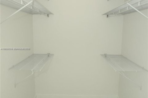 Copropriété à vendre à Hialeah, Floride: 1 chambre, 80.82 m2 № 1990788 - photo 8