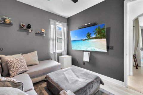 Villa ou maison à louer à Kissimmee, Floride: 5 chambres, 210.89 m2 № 2433211 - photo 12