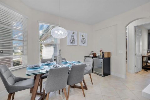 Villa ou maison à louer à Kissimmee, Floride: 5 chambres, 210.89 m2 № 2433211 - photo 8