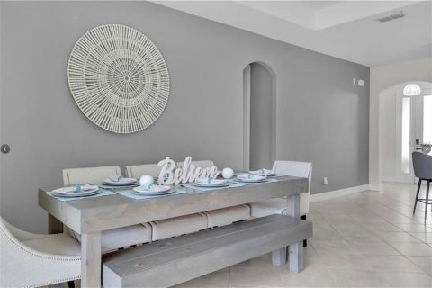 Villa ou maison à louer à Kissimmee, Floride: 5 chambres, 210.89 m2 № 2433211 - photo 4
