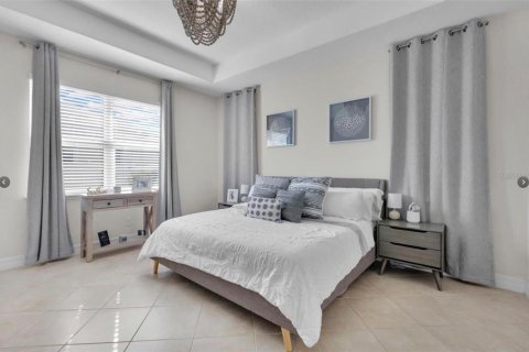 Villa ou maison à louer à Kissimmee, Floride: 5 chambres, 210.89 m2 № 2433211 - photo 9