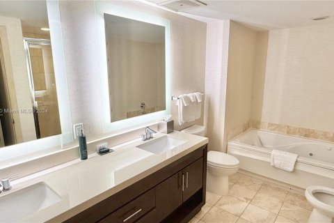 Copropriété à vendre à Sunny Isles Beach, Floride: 1 chambre, 89.19 m2 № 1938010 - photo 29