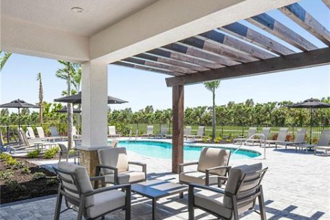 Townhouse in Sarasota, Florida 2 bedrooms, 111.95 sq.m. № 2096470 - photo 23