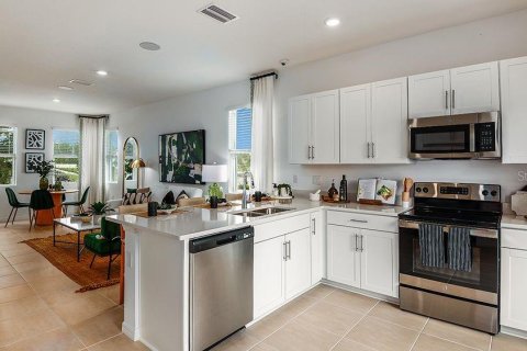 Townhouse in Sarasota, Florida 2 bedrooms, 111.95 sq.m. № 2096470 - photo 2