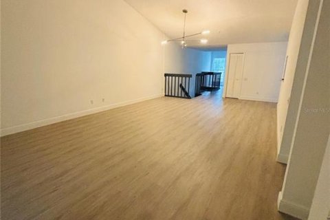 Condominio en venta en Orlando, Florida, 3 dormitorios, 163.88 m2 № 1619234 - foto 17