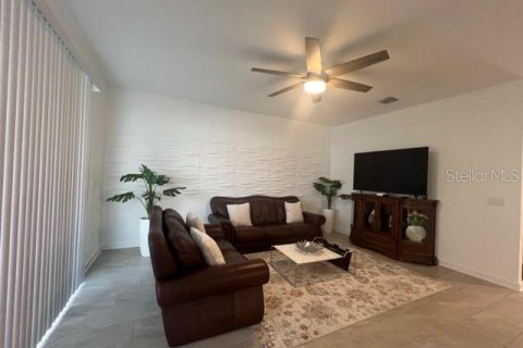 Casa en alquiler en Davenport, Florida, 6 dormitorios, 305.74 m2 № 1661934 - foto 6
