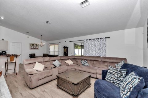 House in Ocala, Florida 4 bedrooms, 165.09 sq.m. № 1631535 - photo 13