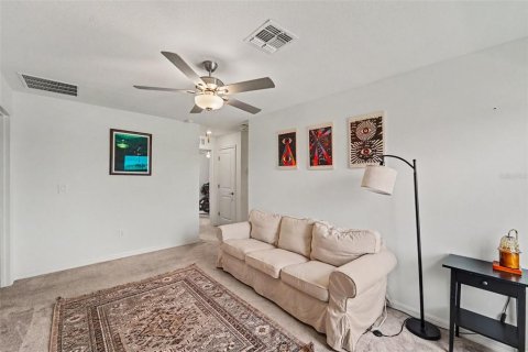 Casa en venta en Land O' Lakes, Florida, 6 dormitorios, 239.69 m2 № 2384190 - foto 21