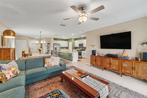 Casa en venta en Land O' Lakes, Florida, 6 dormitorios, 239.69 m2 № 2384190 - foto 5