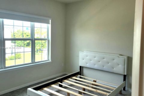 Купить таунхаус в Холливуд, Флорида 3 спальни, 164.99м2, № 1971704 - фото 7