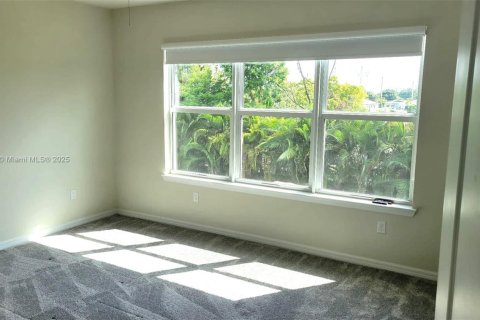 Купить таунхаус в Холливуд, Флорида 3 спальни, 164.99м2, № 1971704 - фото 12