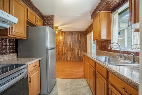 House in Sanford, Florida 3 bedrooms, 88.26 sq.m. № 1903536 - photo 8