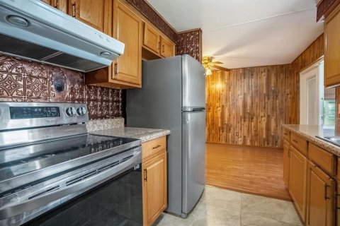House in Sanford, Florida 3 bedrooms, 88.26 sq.m. № 1903536 - photo 9