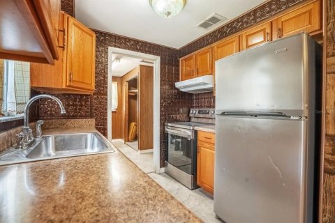 House in Sanford, Florida 3 bedrooms, 88.26 sq.m. № 1903536 - photo 11