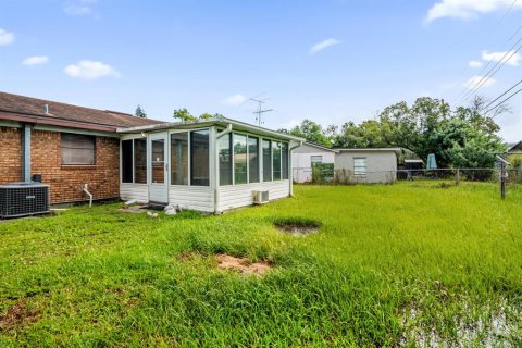 House in Sanford, Florida 3 bedrooms, 88.26 sq.m. № 1903536 - photo 24