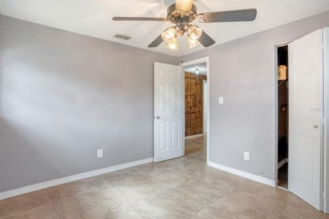 House in Sanford, Florida 3 bedrooms, 88.26 sq.m. № 1903536 - photo 17