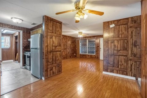 House in Sanford, Florida 3 bedrooms, 88.26 sq.m. № 1903536 - photo 6