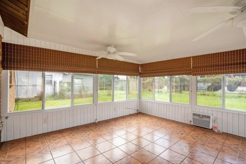 House in Sanford, Florida 3 bedrooms, 88.26 sq.m. № 1903536 - photo 21