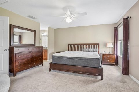 House in The Villages, Florida 2 bedrooms, 114.36 sq.m. № 2393775 - photo 19