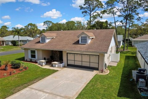 Casa en venta en Spring Hill, Florida, 2 dormitorios, 155.52 m2 № 2208191 - foto 3