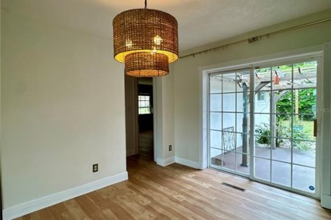 Villa ou maison à louer à Winter Haven, Floride: 3 chambres, 191.38 m2 № 2430391 - photo 12