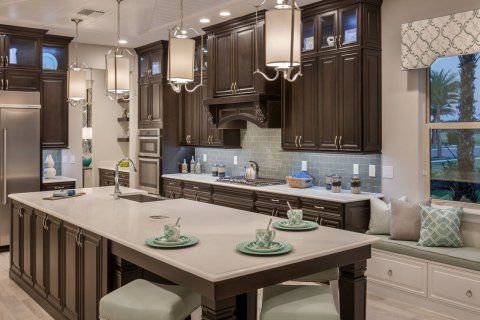 Townhouse in LAKESHORE in Winter Garden, Florida 3 bedrooms, 193 sq.m. № 102907 - photo 1
