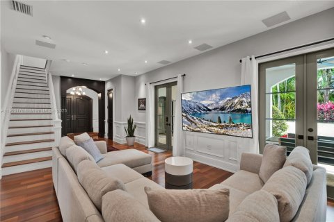 Villa ou maison à vendre à Coral Gables, Floride: 4 chambres, 381.92 m2 № 1963531 - photo 8
