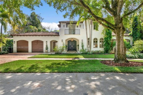 Villa ou maison à vendre à Coral Gables, Floride: 4 chambres, 381.92 m2 № 1963531 - photo 1
