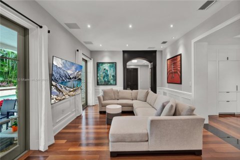 Villa ou maison à vendre à Coral Gables, Floride: 4 chambres, 381.92 m2 № 1963531 - photo 7