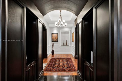 Villa ou maison à vendre à Coral Gables, Floride: 4 chambres, 381.92 m2 № 1963531 - photo 21