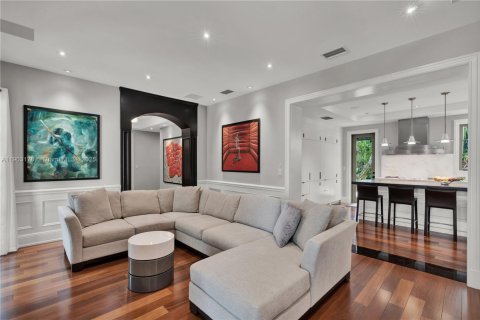 Villa ou maison à vendre à Coral Gables, Floride: 4 chambres, 381.92 m2 № 1963531 - photo 6