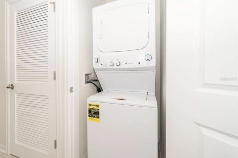 Condo in Kissimmee, Florida, 2 bedrooms  № 1554185 - photo 10