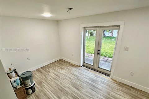 Villa ou maison à vendre à Miami Gardens, Floride: 3 chambres № 2011984 - photo 7