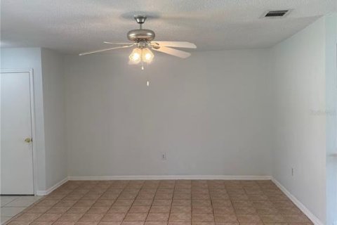 Appartement à louer à Kissimmee, Floride: 2 chambres, 103.4 m2 № 2390854 - photo 6