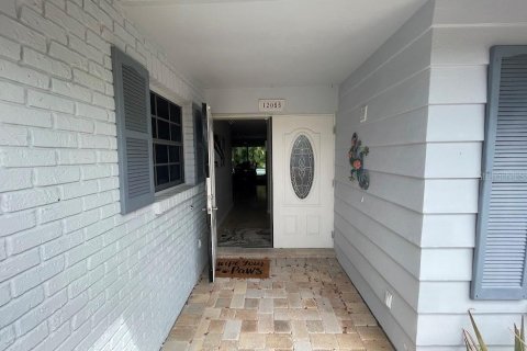 House in Treasure Island, Florida 4 bedrooms, 221.11 sq.m. № 2101719 - photo 4