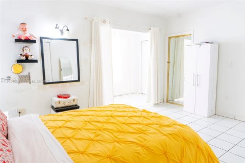 Condo in Miami Gardens, Florida, 1 bedroom № 2082474 - photo 11