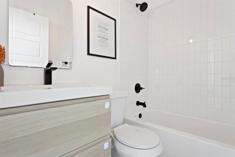 Купить виллу или дом в Тампа, Флорида 8 комнат, 175.59м2, № 1915890 - фото 28