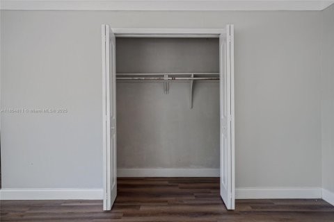 House in Fort Lauderdale, Florida 2 bedrooms, 104.79 sq.m. № 1872734 - photo 14