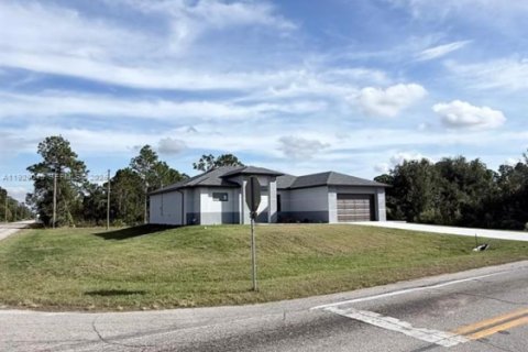 Villa ou maison à vendre à Lehigh Acres, Floride: 4 chambres № 1987445 - photo 12