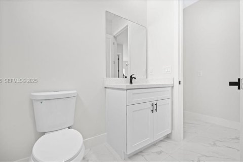 Villa ou maison à vendre à Lehigh Acres, Floride: 4 chambres № 1987445 - photo 28